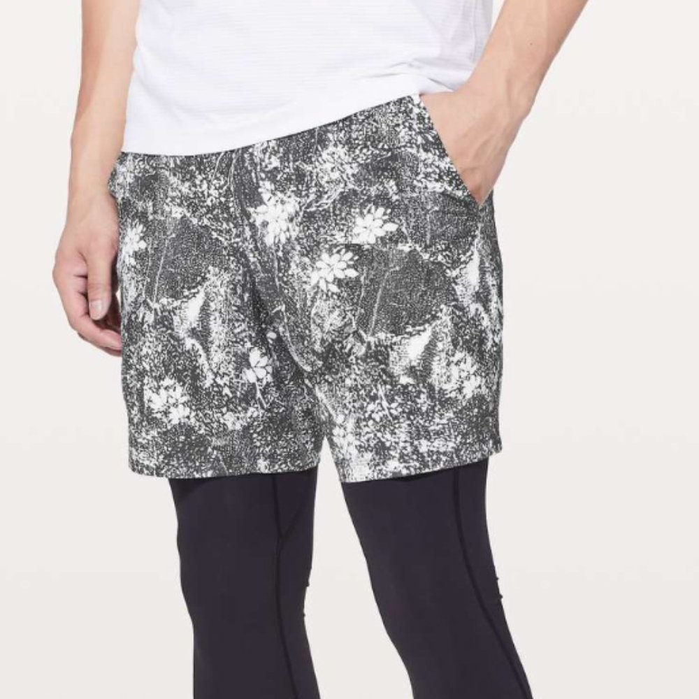 Lululemon Pace Breaker Short 7" Wildwood Multi Black